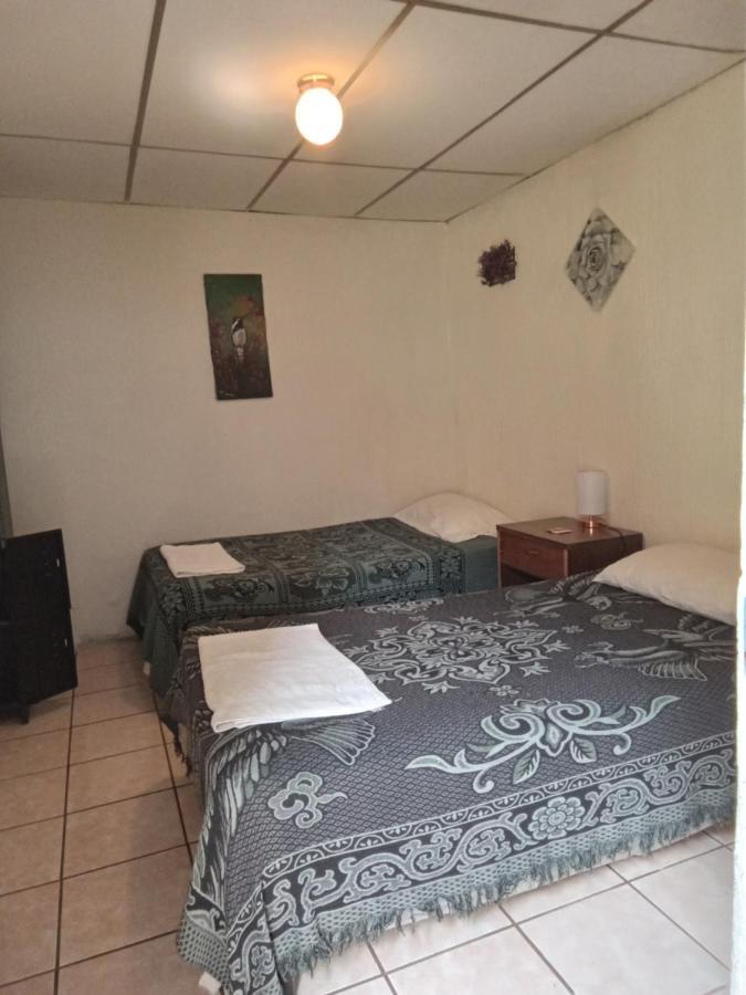 Huellas Hostal アンティグア・グアテマラ エクステリア 写真